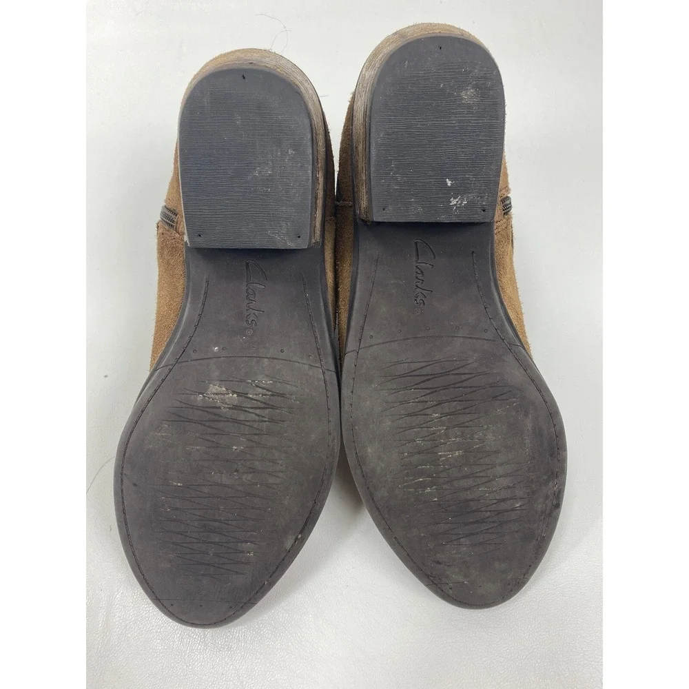 Clarks Collection Brown‎ Suede Ankle Booties Size 8 Side Zip 1.5